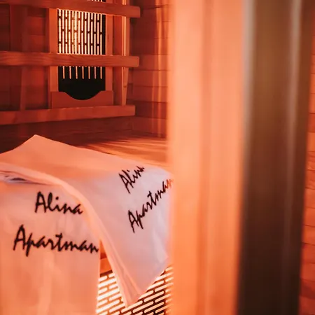 Alina Apartman *